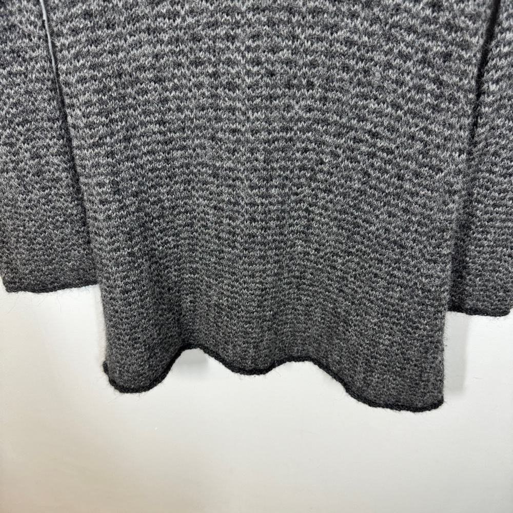 Indigenous One World 100% Alpaca Grey Handmade  Sweater Tunic Top Size M - Picture 4 of 12